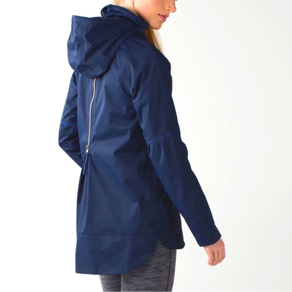 LULULEMON | Fo Drizzle Rain Jacket Deep Navy Blue Zip Front Women’s Size 6 Rare